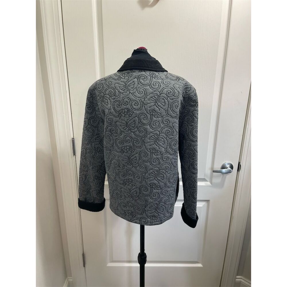 Alfred Dunner Women's Gray Butterfly Embroidered Jacket Size 8P Petite SKU443 - Picture 3 of 11